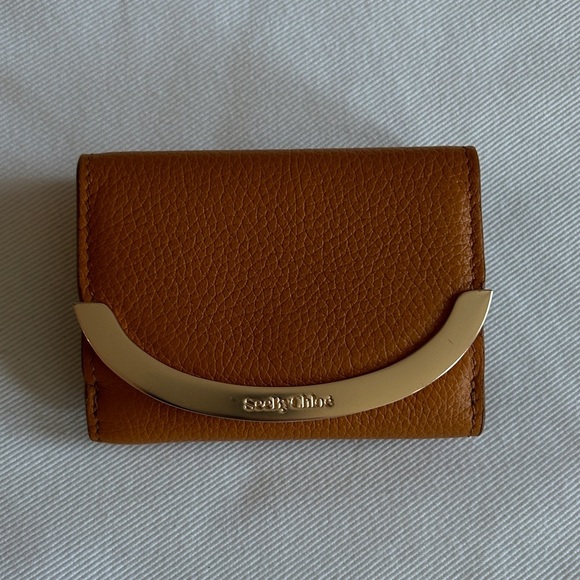 See by Chloe Lizzie tan & gold compact  wallet - Picture 1 of 7